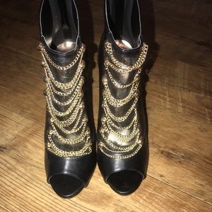 Chain heel booties